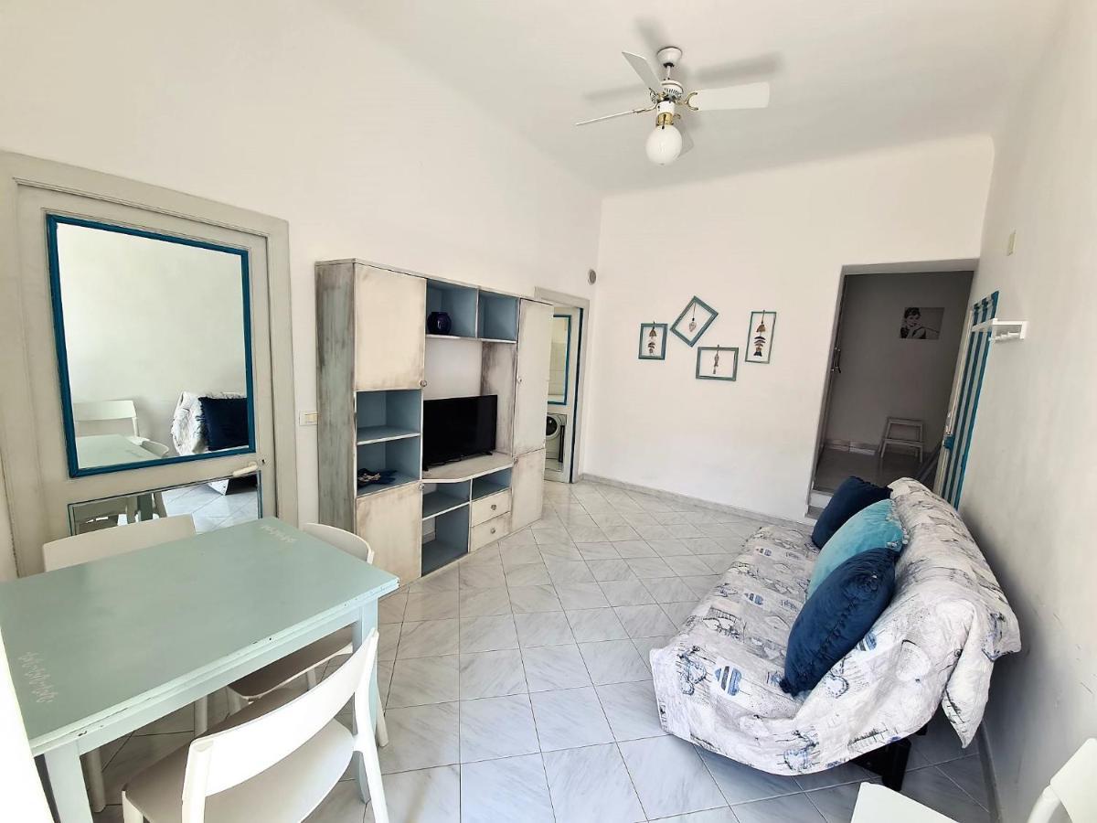 Casa Cici A 50 Mt Dal Mare Lägenhet Finale Ligure Exteriör bild